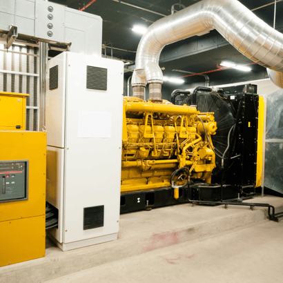 Penempatan ideal genset di luar bangunan